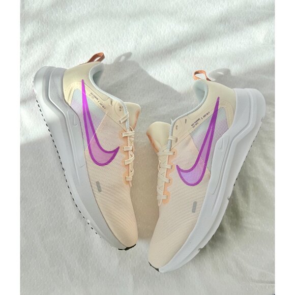 10 Women’s Nike Downshifter 12 Low Guava Ice Rush Fuchsia DD9294 800 - Picture 2 of 8